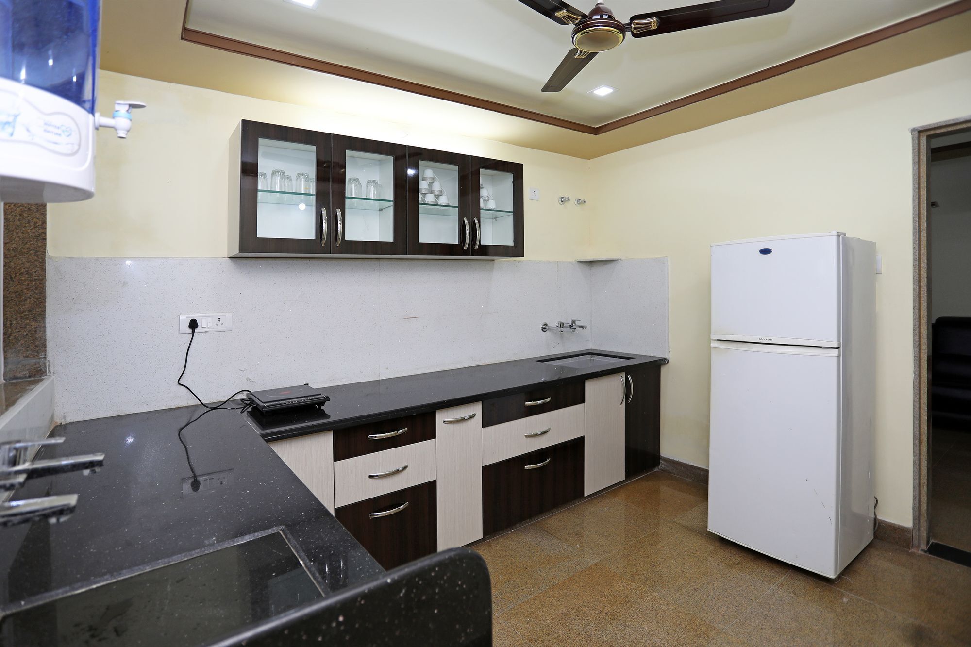 Oyo 9428 Hill View Room Goverdhan Vilas Udaipur Bagian luar foto