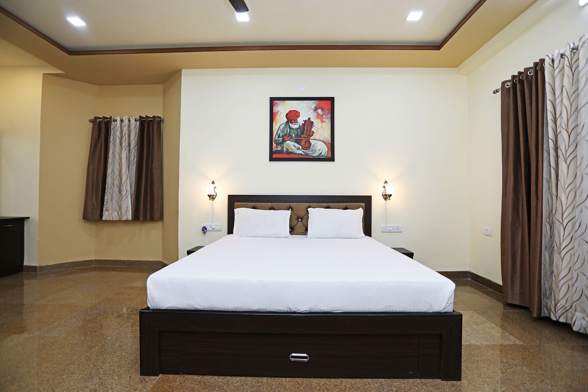 Oyo 9428 Hill View Room Goverdhan Vilas Udaipur Bagian luar foto